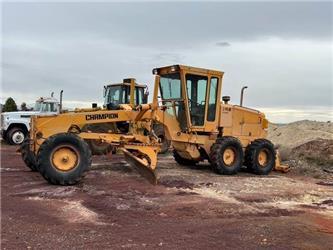 Champion Road Grader in Great condition HB 710A