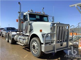 Freightliner 38 ft x 102 in T/A Heated