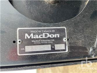 MacDon FD75-D