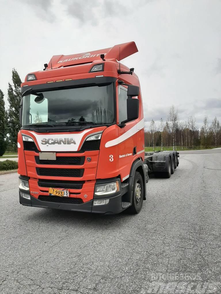 Scania R 520 Chassis met cabine
