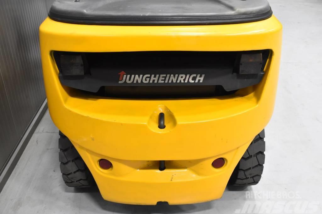 Jungheinrich DFG 425 Diesel heftrucks