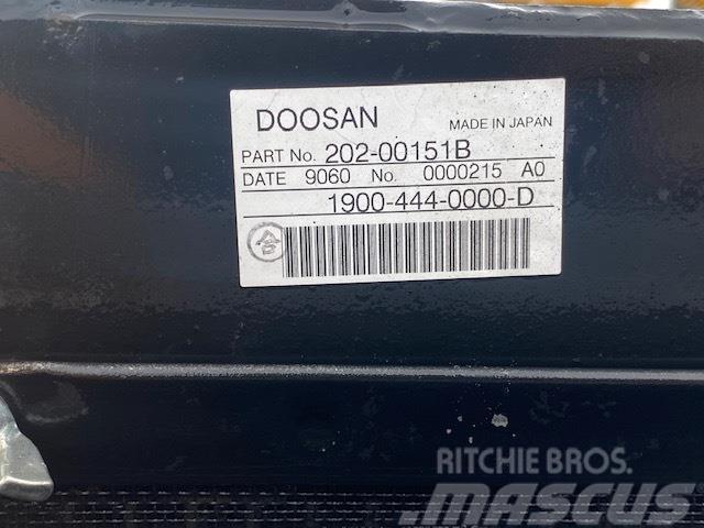 Doosan DX420, DX480, DX520 CHŁODNICA Radiatoren