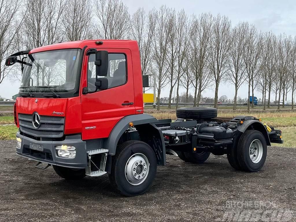 Mercedes-Benz Atego 1530 Chassis Cabin Chassis met cabine