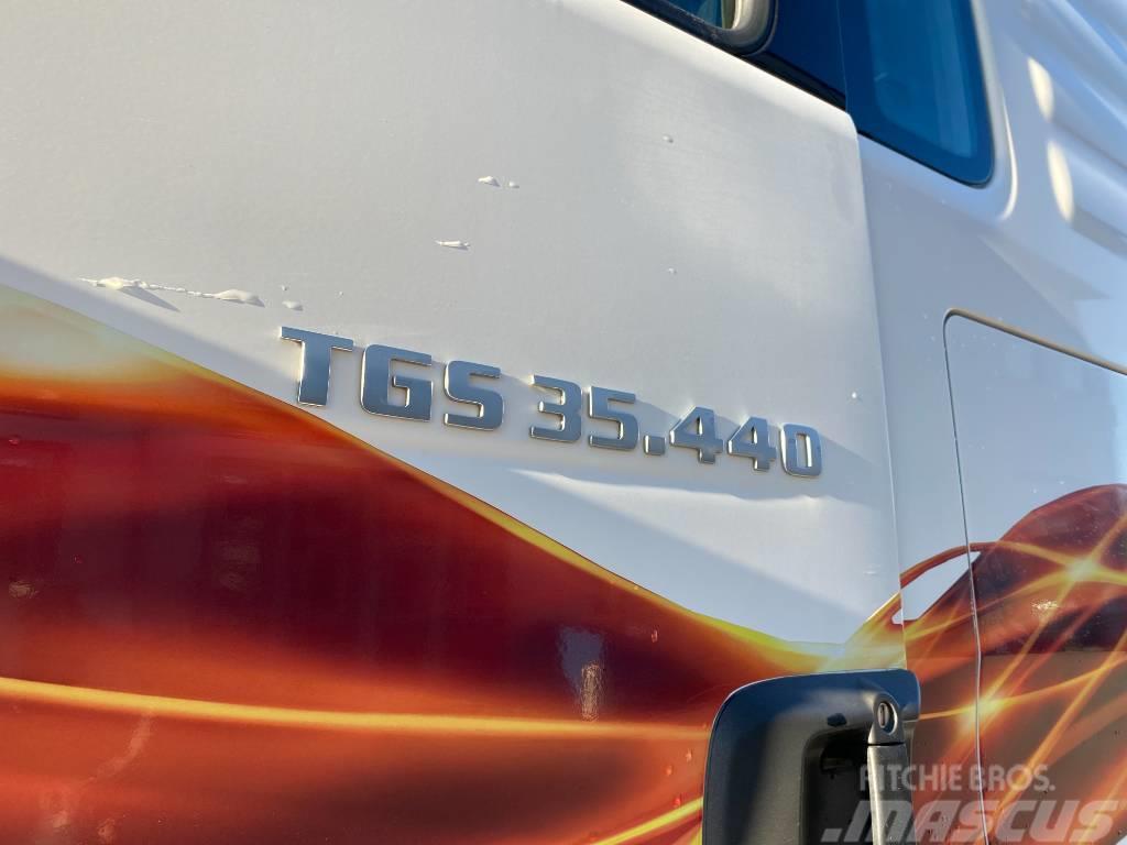 MAN TGS 35.440 8x4-4 BL Hyvalift Koukkulaite Vrachtwagen met containersysteem