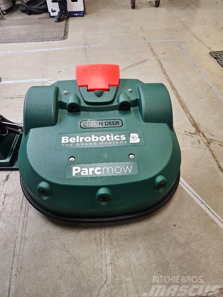 Belrobotics Parcmow Connected Line Robotmaaiers