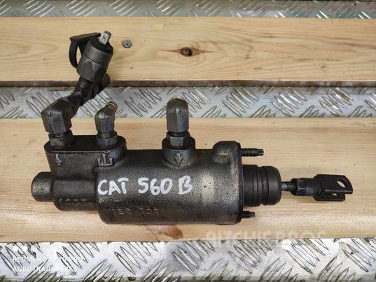 CAT TH 560B brake pump Remmen