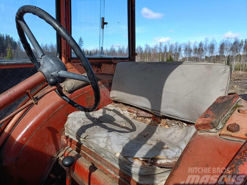 Belarus T40 traktori - VIDEO Tractoren