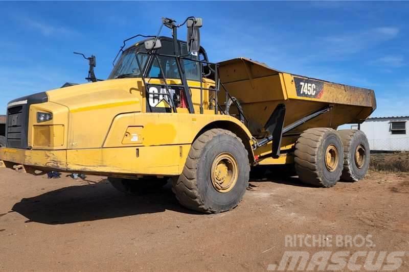 CAT 745C Dismantling for parts Anders