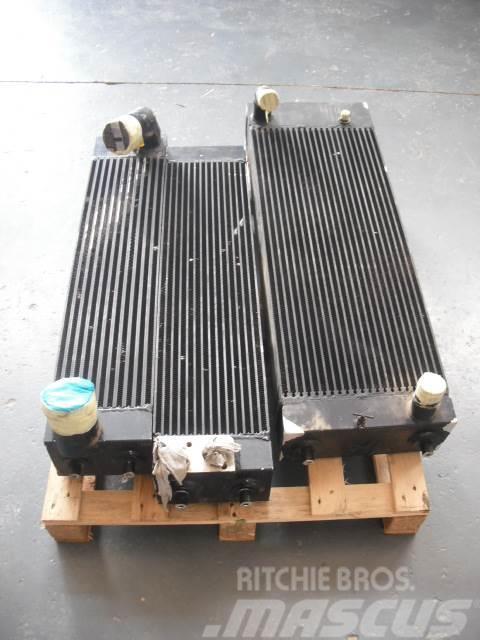 Komatsu D51  3x radiators Rupsdozers