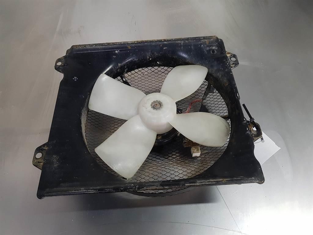 Komatsu WA 320 - 5H - Cooler fan/Kühlerlüfter/Koelvin Hydraulics