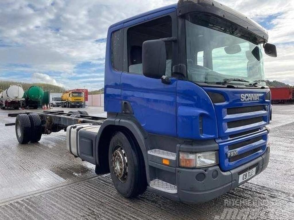 Scania P 230 Chassis met cabine