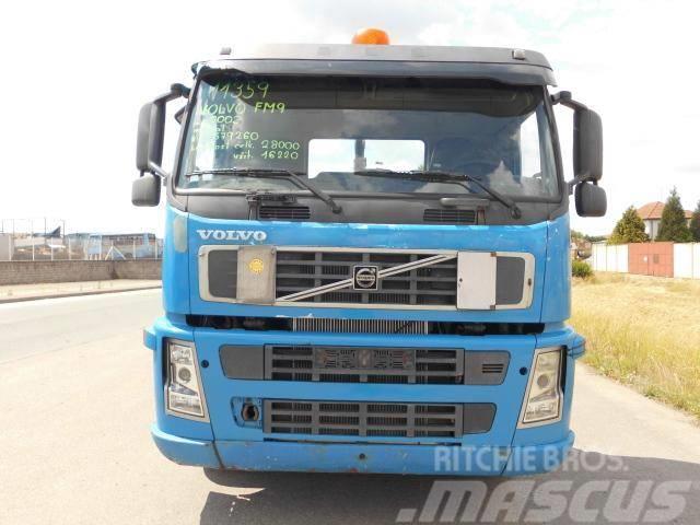Volvo FM 9 Vrachtwagen met containersysteem