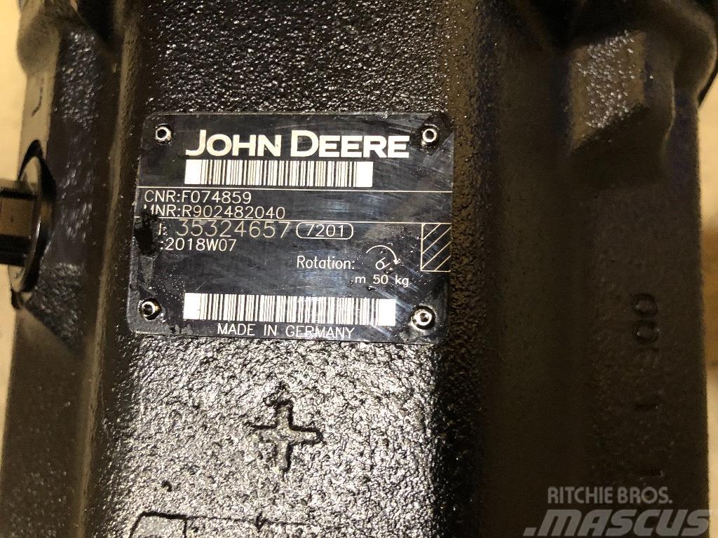 John Deere 810 E/F074859 Uitrijwagens