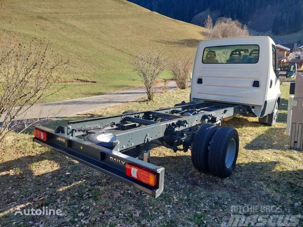 Iveco Daily 70C21 Chassis met cabine