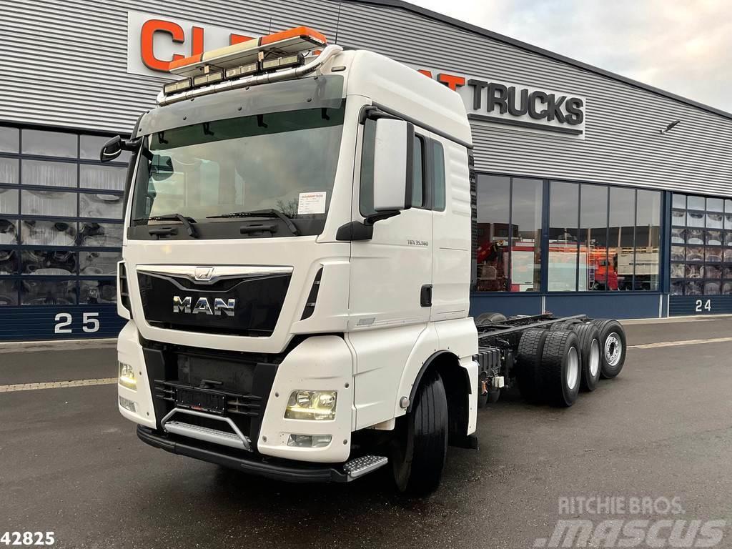 MAN TGX 35.560 8x4 Euro 6 Chassis cabine Chassis met cabine