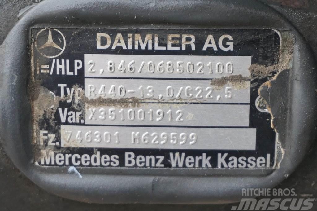 Mercedes-Benz R440-13A/22.5 38/15 Assen
