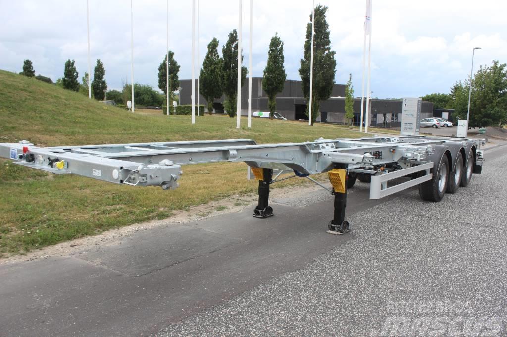 AMT CO300 Container chassis  for 40"  samt  2 x 20" Containerchassis
