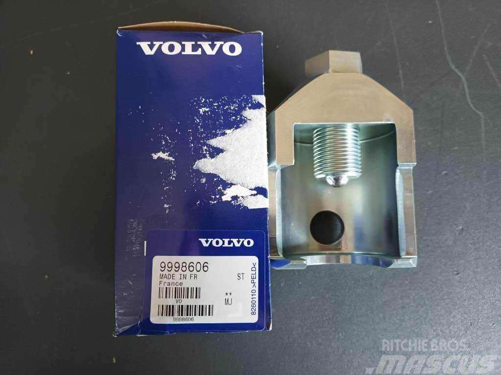 Volvo PULLER 9998606 Motoren