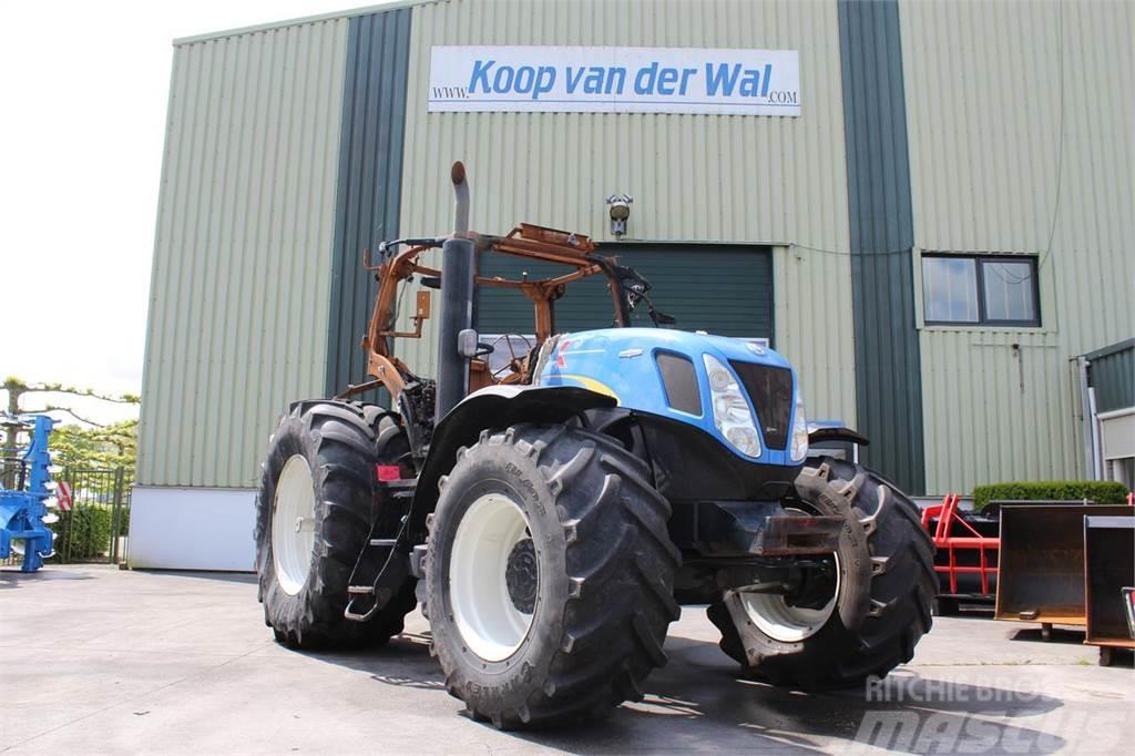 New Holland T7030 Tractoren