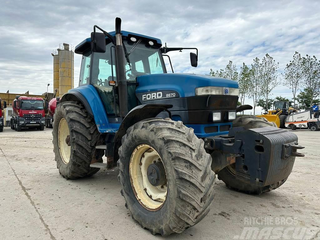 Ford New Holland 8670 Tractoren