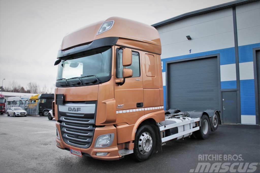 DAF XF 460 FAR 6x2 Chassis met cabine
