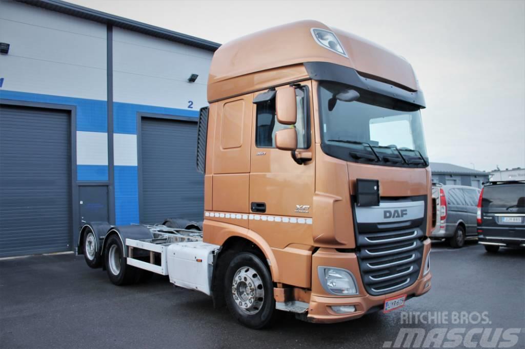 DAF XF 460 FAR 6x2 Chassis met cabine