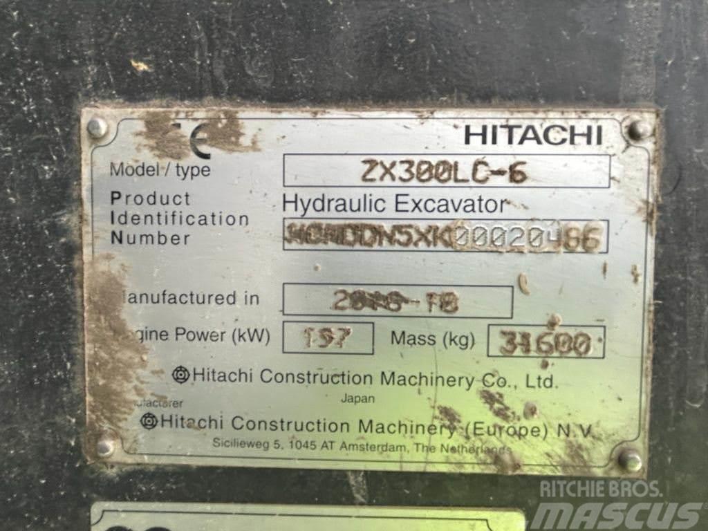 Hitachi ZX 300 LC-6 Rupsgraafmachines