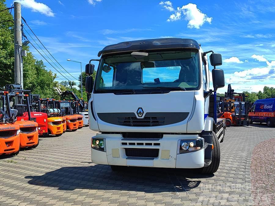 Renault Premium Vrachtwagen met vlakke laadvloer en lier