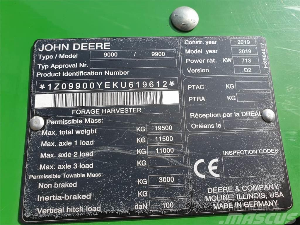 John Deere 9900 Getrokken veldhakselaar