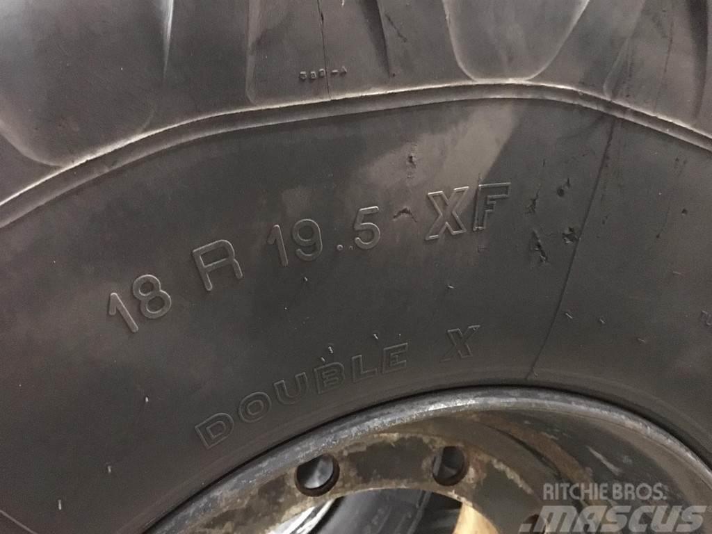 JCB 18 R 19.5 XF tyres Banden, wielen en velgen