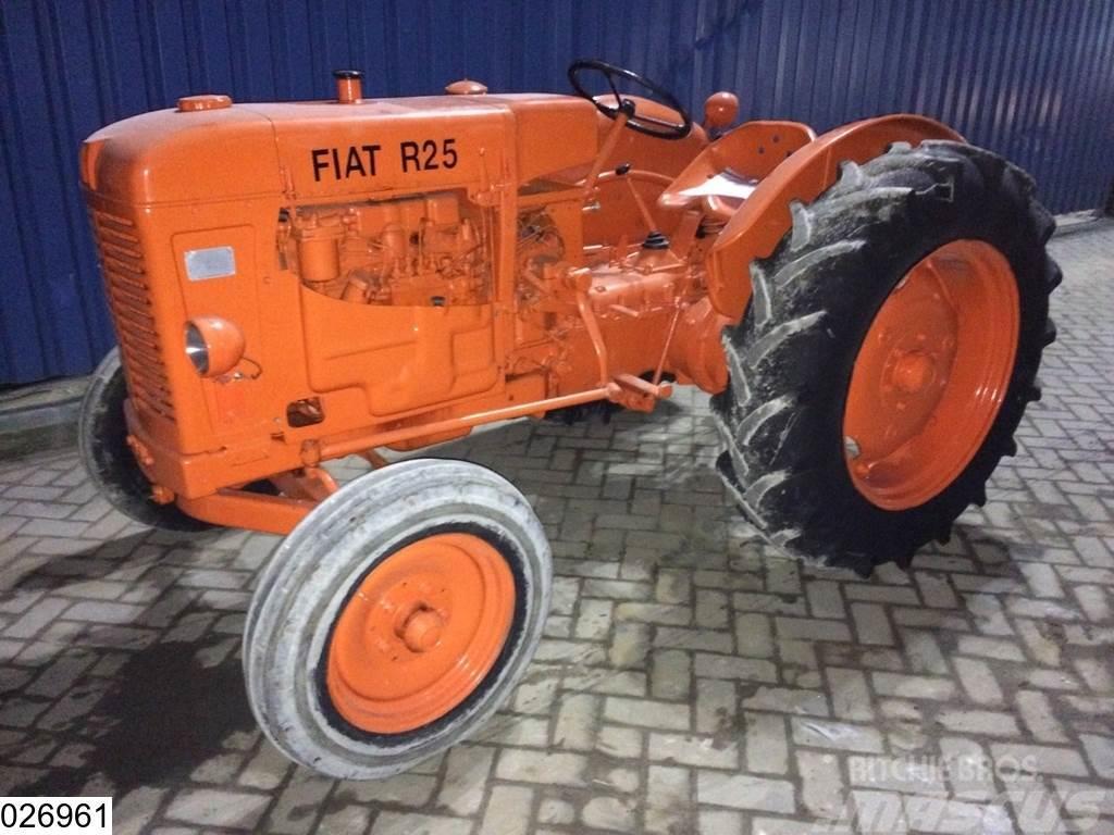Fiat R25 2WD Tractoren