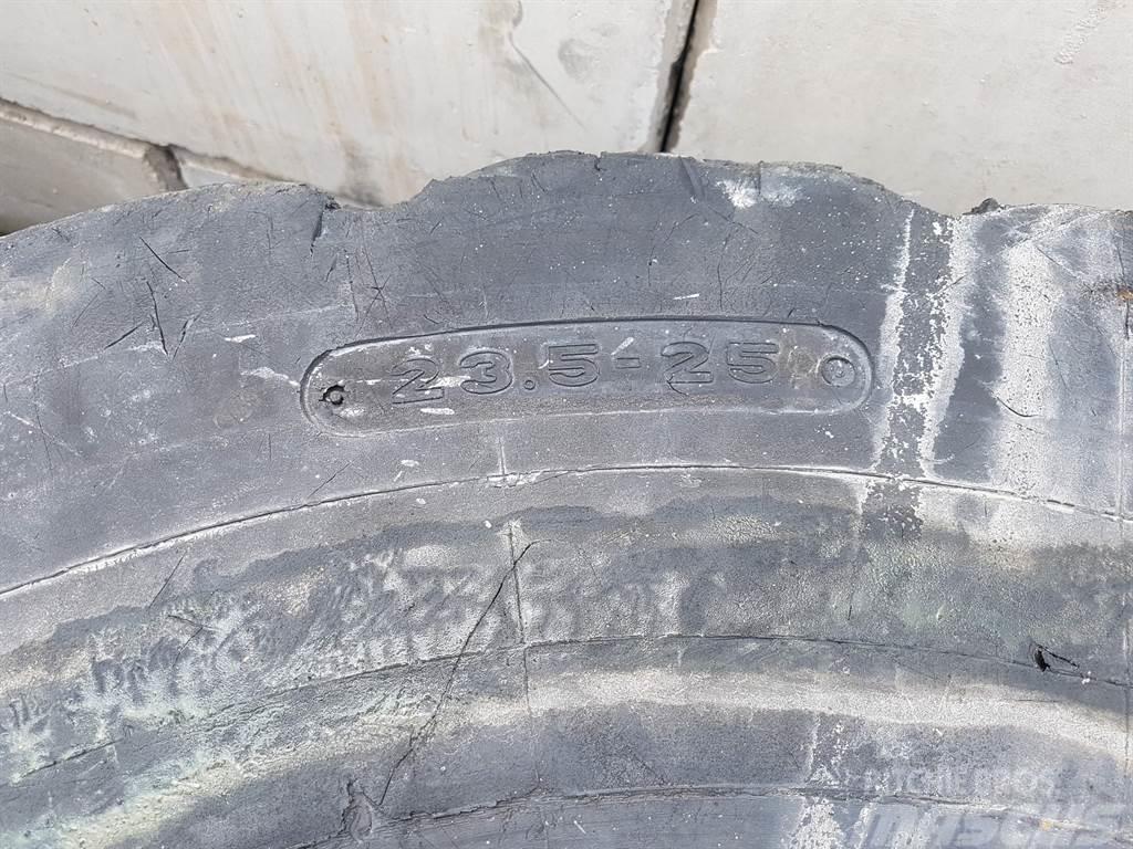 Goodyear 23.5-25 - Tyre/Reifen/Band Banden, wielen en velgen