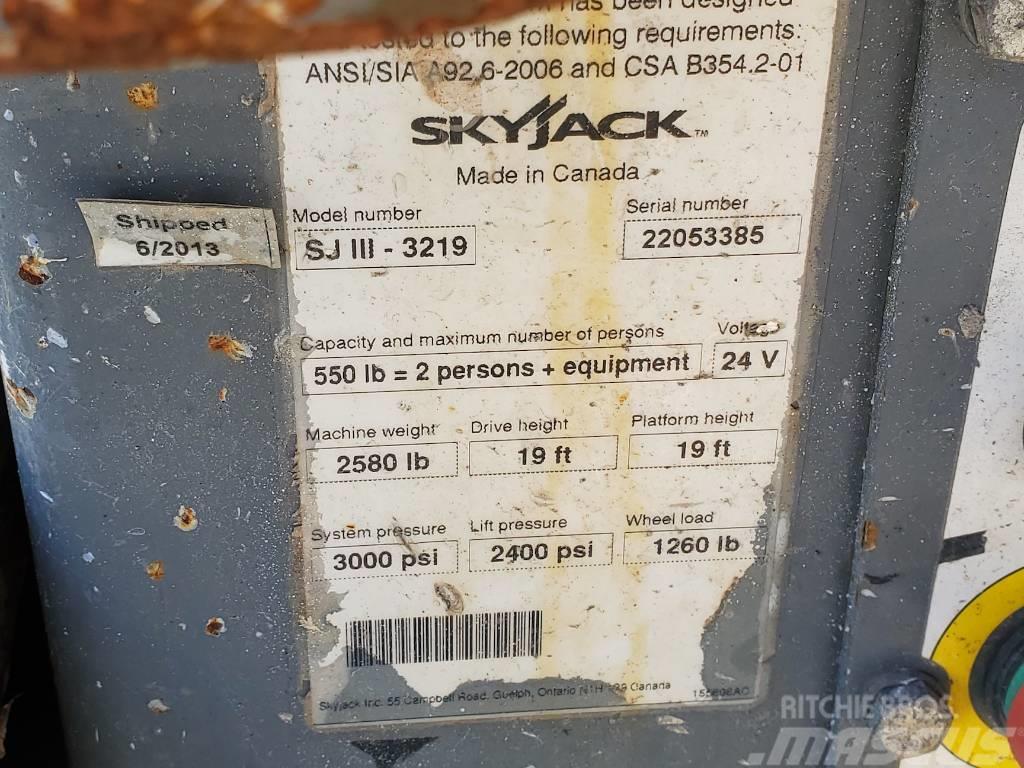SkyJack SJIII-3219 Schaarhoogwerkers