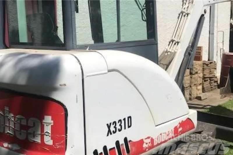 Bobcat X331D 3.1 Ton Excavator Tractoren