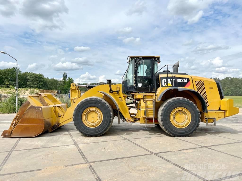 CAT 982M Excellent Condition / Well Maintained Wielladers