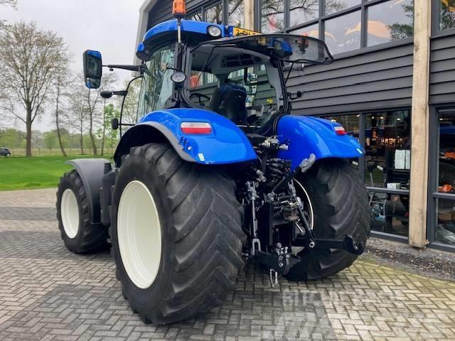 New Holland T 7.210 AC Tractoren