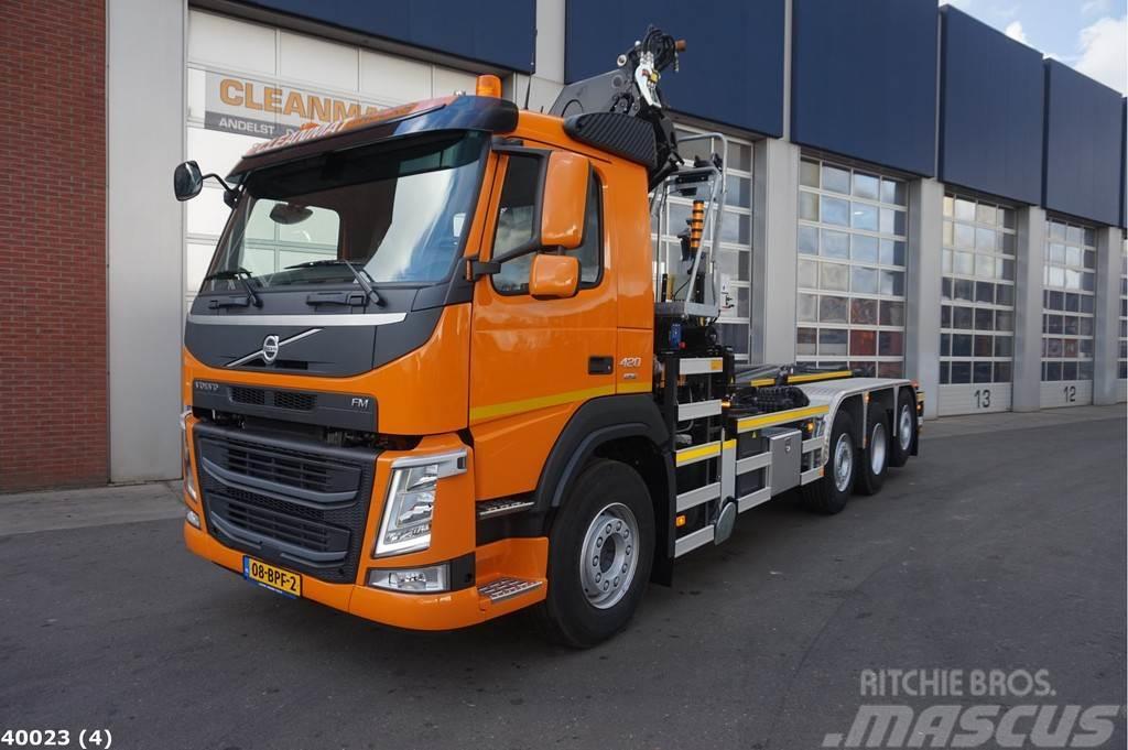 Volvo FM 420 8x2 HMF 28 ton/meter laadkraan Vrachtwagen met containersysteem