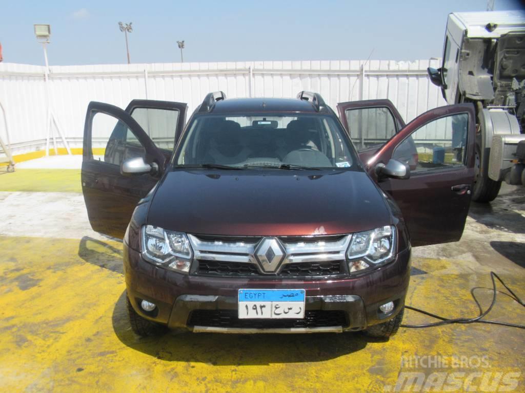 Renault Duster A/T Auto's