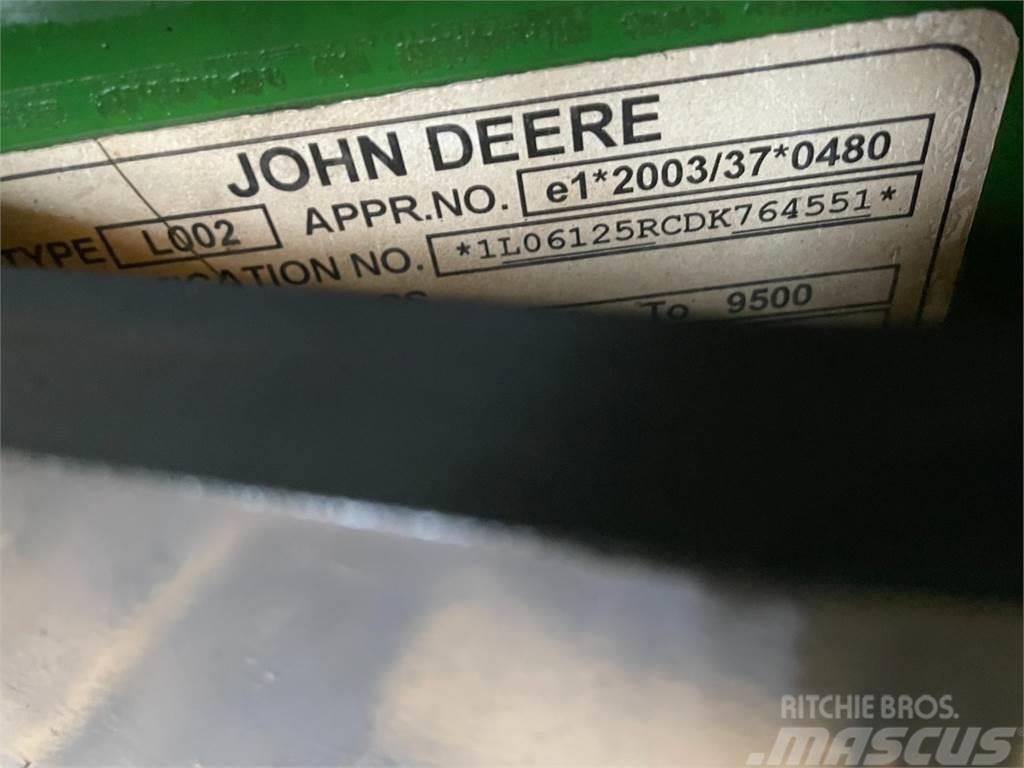 John Deere 6125R Tractoren