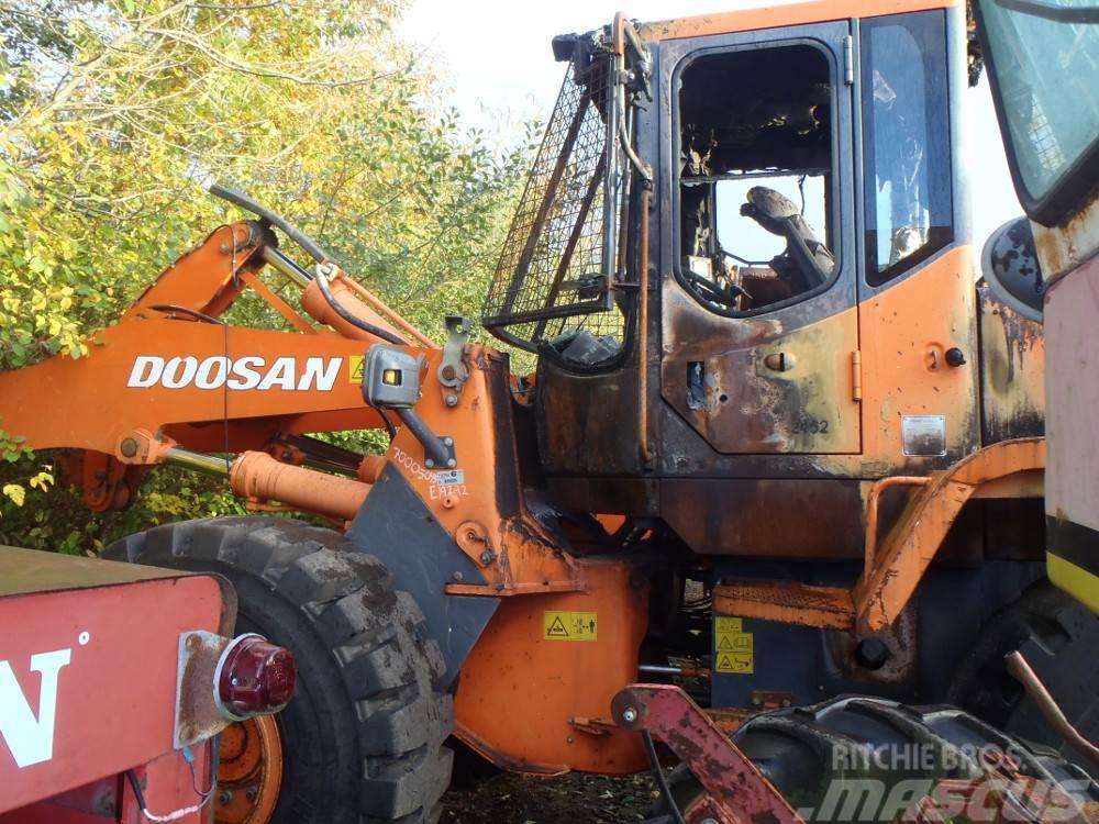 Doosan Daewoo DL250 Tractoren