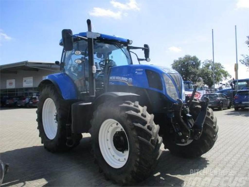 New Holland T7.200 AC Tractoren