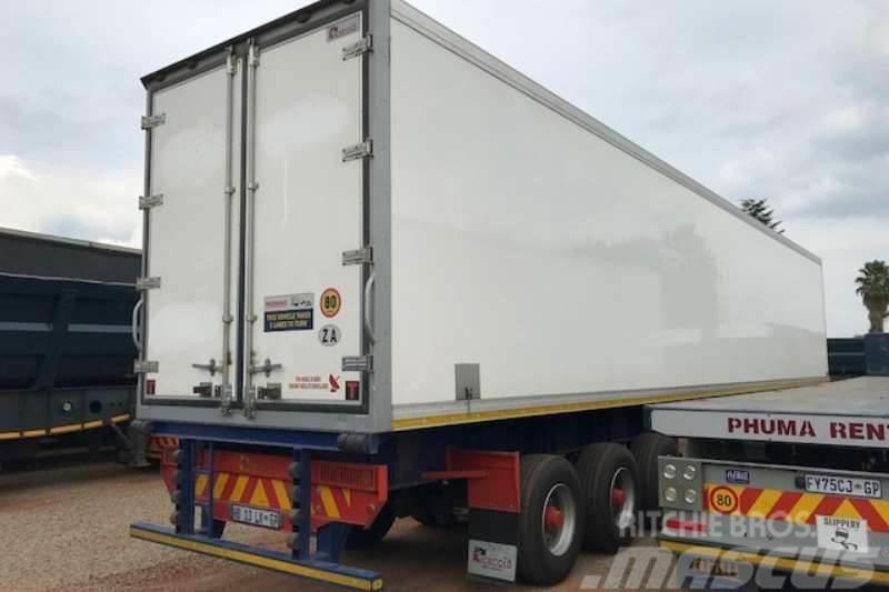  Ice Cold Bodies 2 x Tri axle Fridge trailers with Overige aanhangers