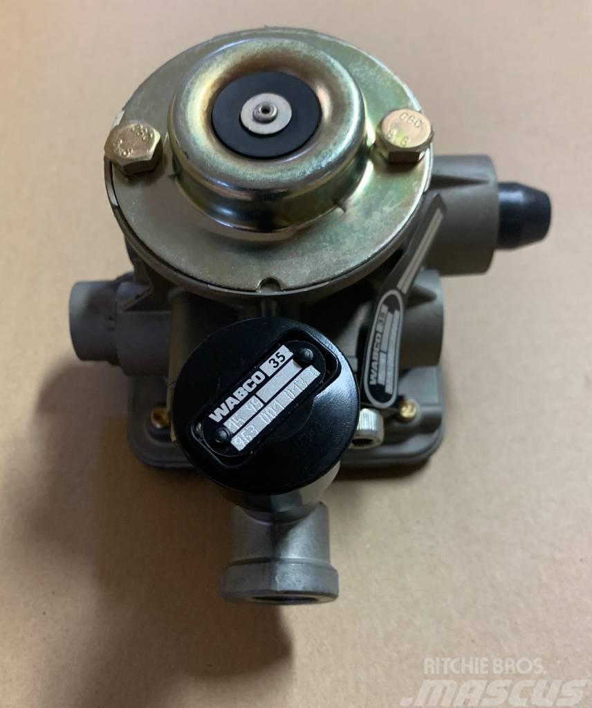 Deutz-Fahr Wabco valve VRR0535801, R0535801 Hydraulics