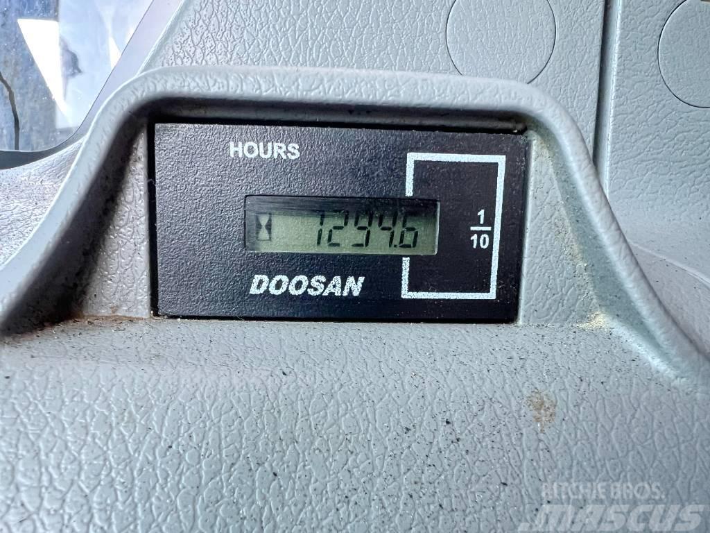Doosan DX300LC-5 - Low Hours / Doosan DL08P Engine Rupsgraafmachines