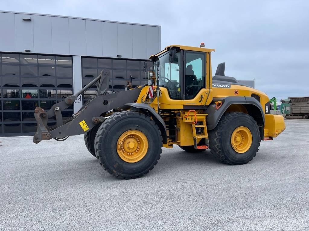 Volvo L 120 H (more L120H's available) Wielladers