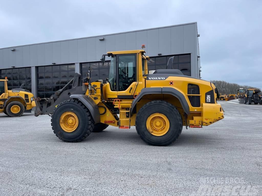 Volvo L 120 H (more L120H's available) Wielladers