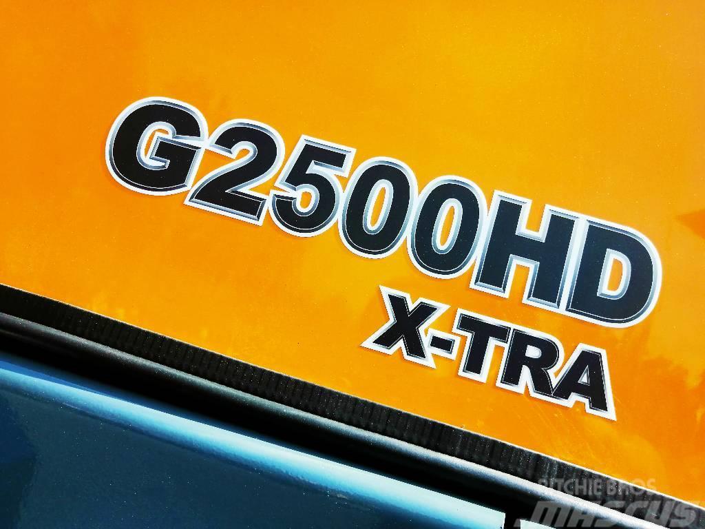 GiANT G2500 X-TRA HD Kompaktradlader Hoflader Hoftrak Schrankladers