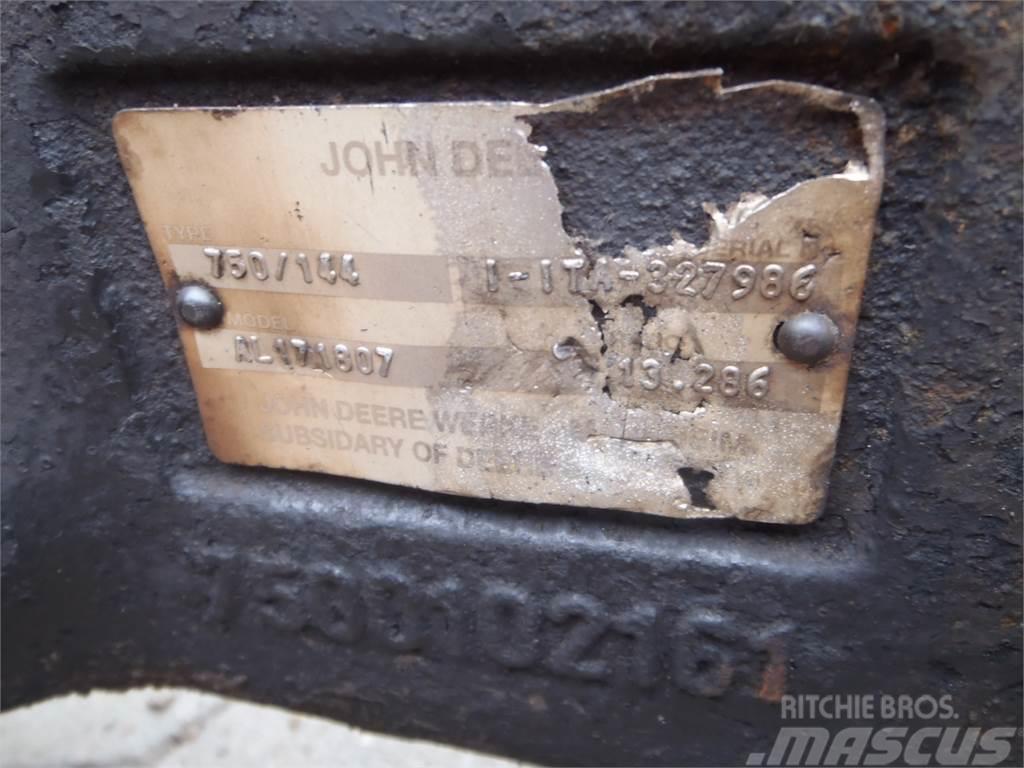 John Deere 6930 Front Axle Transmissie