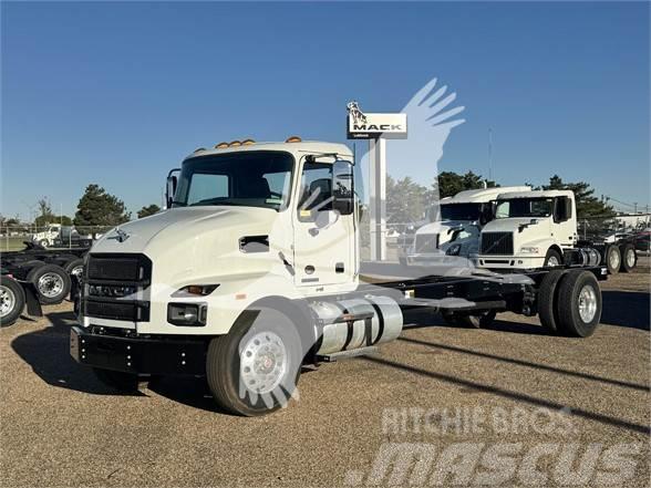 Mack MD6 Chassis met cabine