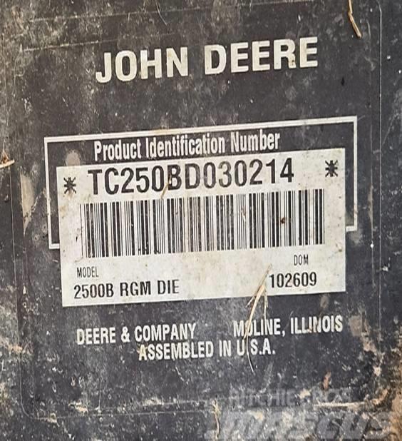 John Deere 2500 B PrecisionCut Rijmaaiers